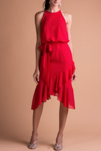 Vestido vermelho com babado por Arthur Caliman