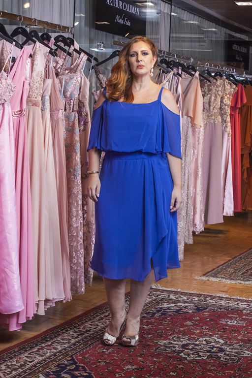 Vestidos de festa plus size no comprimento midi