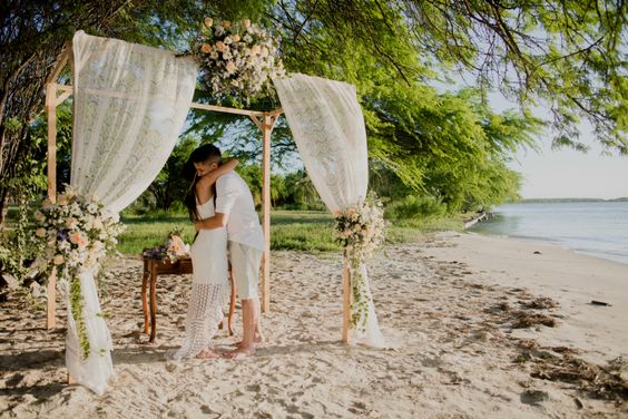 Elopement wedding na praia.