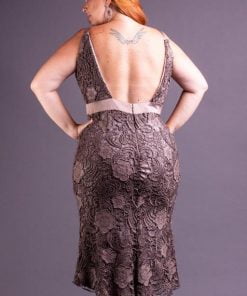 Vestido de Festa Curto Plus Size