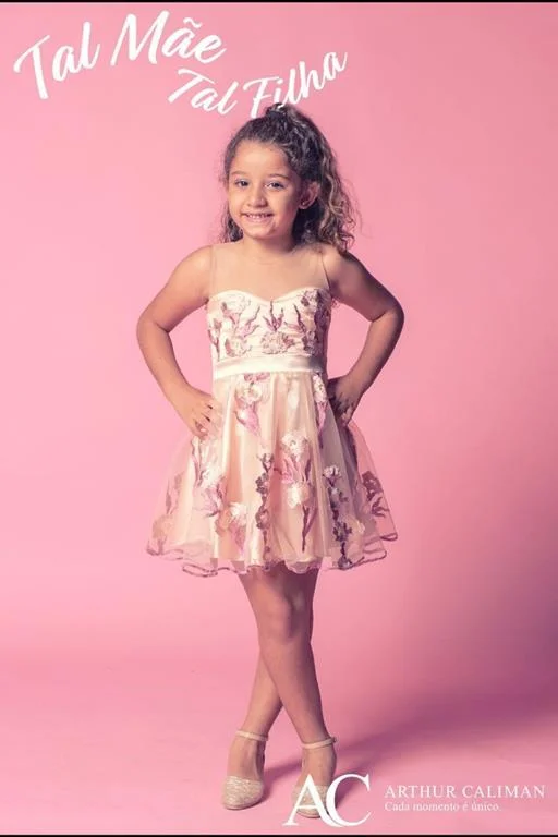 Vestido infantil para casamento sales convidada