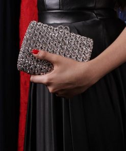 clutch-de-festa-quadrada-com-cristais