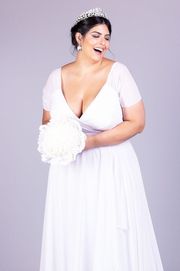 Vestido de Noiva Plus Size Carolline Ribeiro