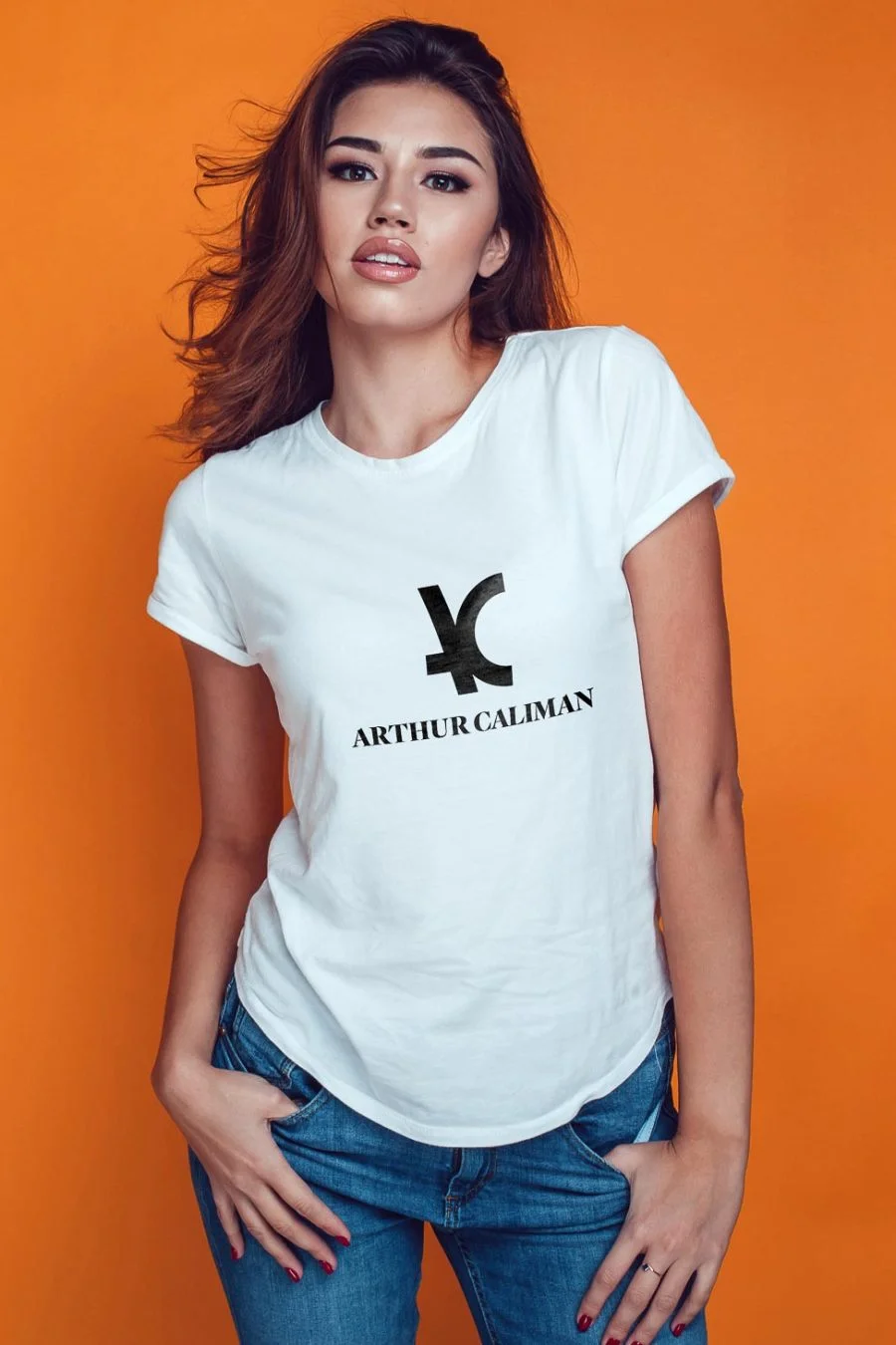 Camiseta feminina TSF 01 manga curta branca estampa marca arthur caliman Camiseta feminina TSF 01 manga curta branca estampa marca arthur caliman