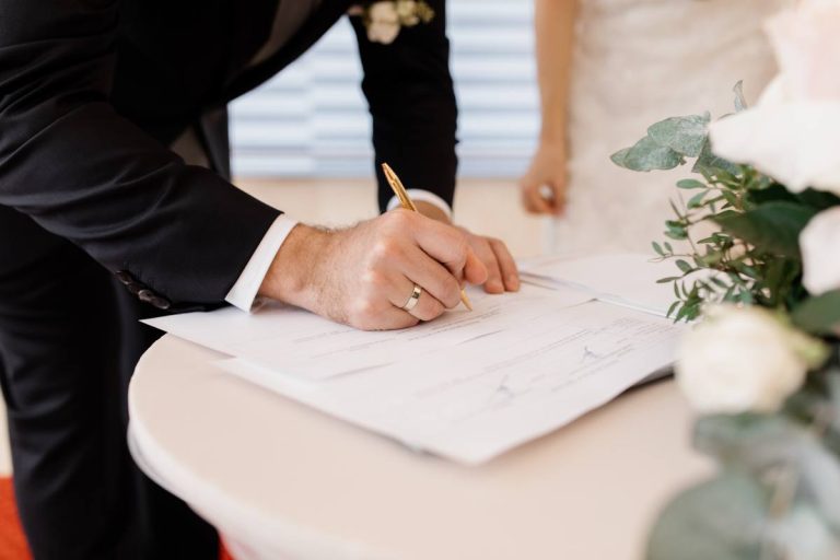 O que a noiva deve vestir no casamento civil?