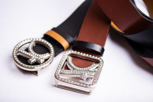 Cintos de moda feminina Arthur Caliman