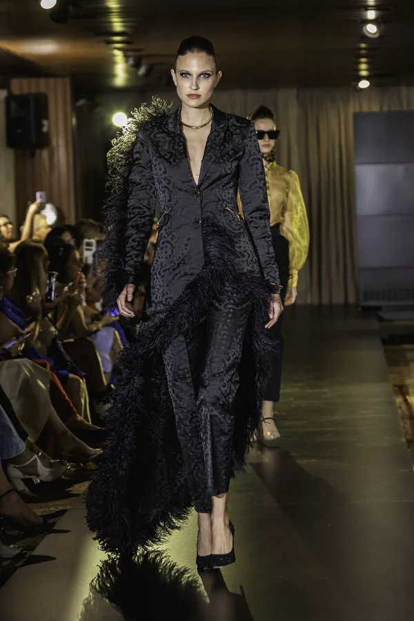 Blaiser Yalova Preto de Jacquard Halidi