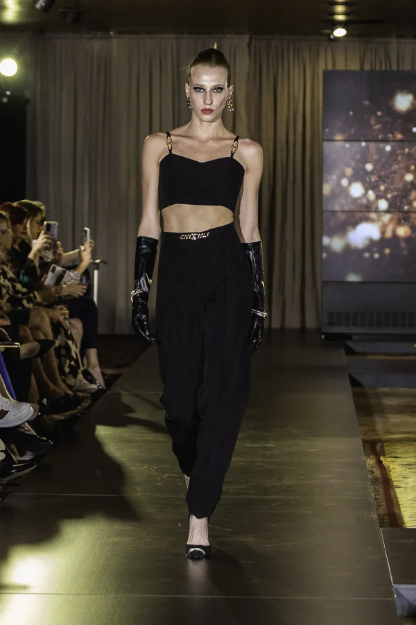 Top Cropped Preto Tocate