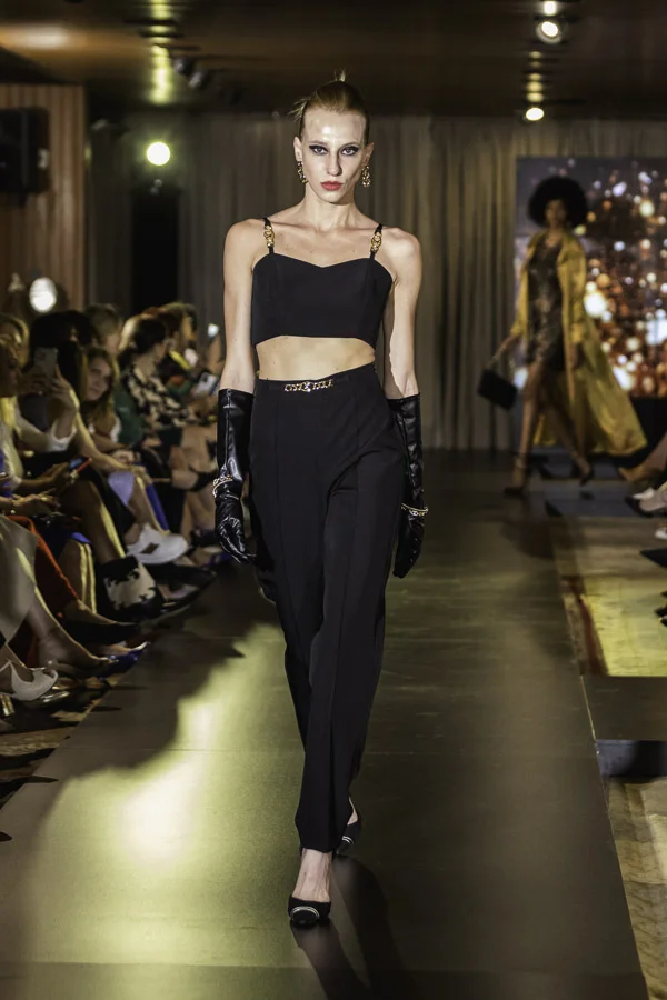 Top Cropped Preto Tocate