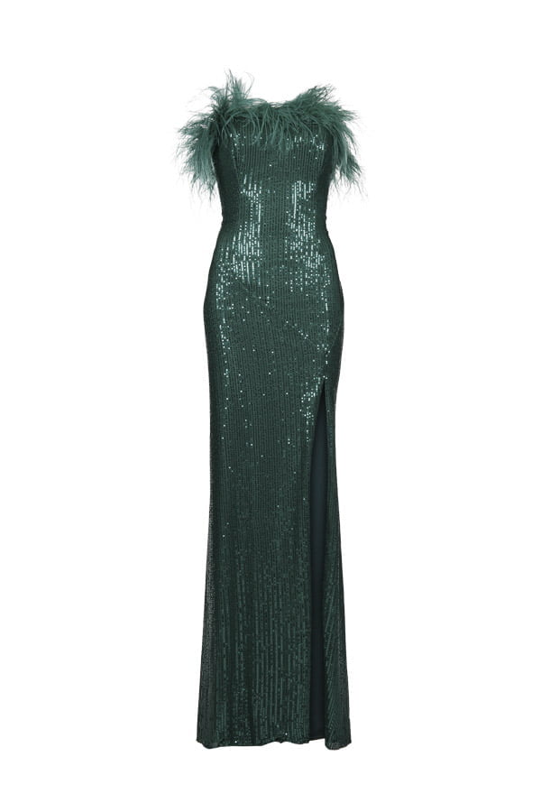 Vestido de festa longo com fenda na cor verde em paete com plumas modelo Lu Gimenez , perfeito para baile de gala ou você usar em festas de formatura