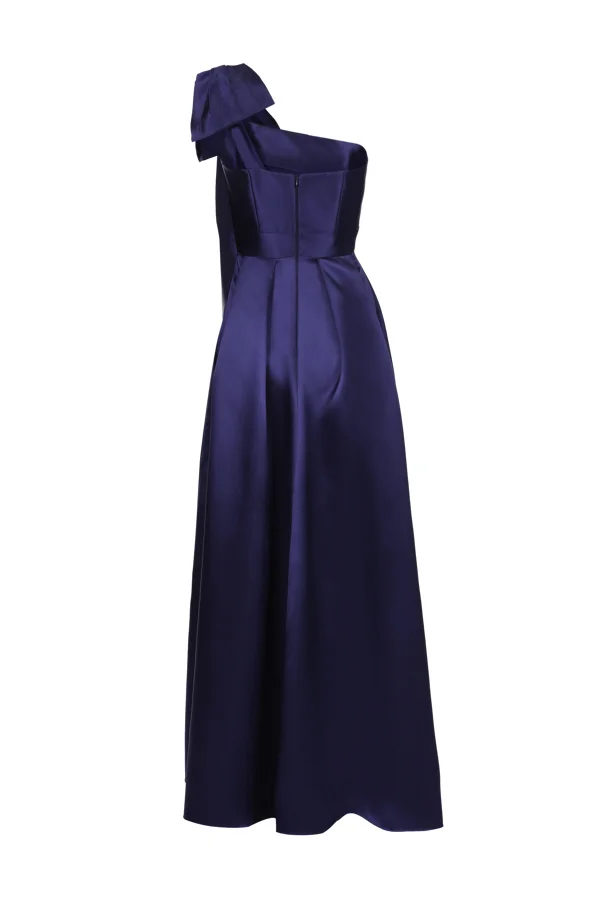 Vestido de festa azul noite com maxi laço em zibeline , perfeito para bailes de gala e grands ocasiões como madrinhas de casamento ou mães dos noivos