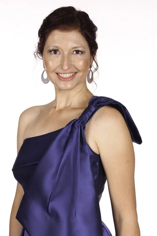 Vestido de festa azul noite com maxi laço em zibeline , perfeito para bailes de gala e grands ocasiões como madrinhas de casamento ou mães dos noivos