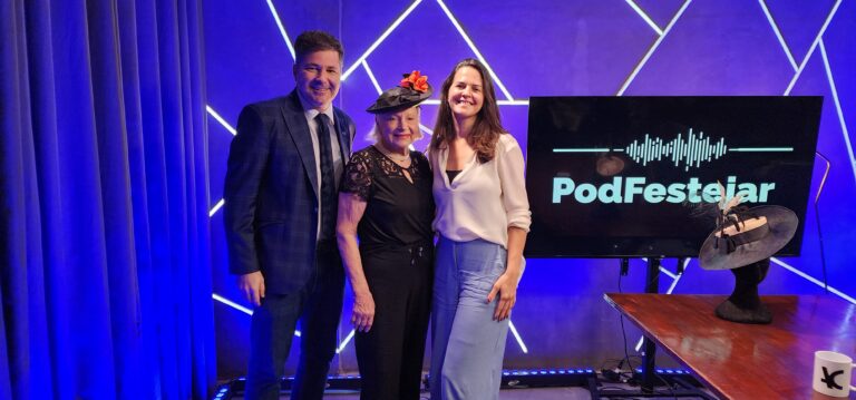 Arthur Caliman, Sabrina Chapéus e Erika Fraga em episódio do PodFestejar sobre usar chapéu.