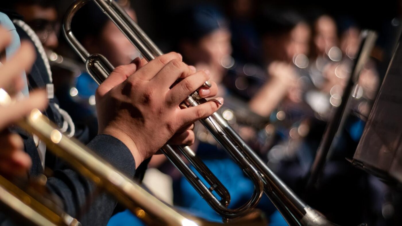 Banda tocando em casamento.