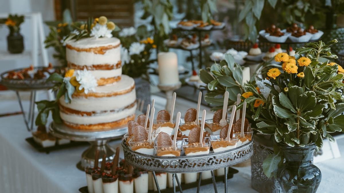 Mesa de doces de casamento.