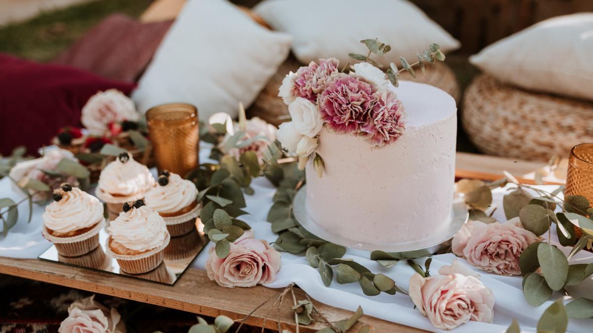 Mesa de doces de casamento.