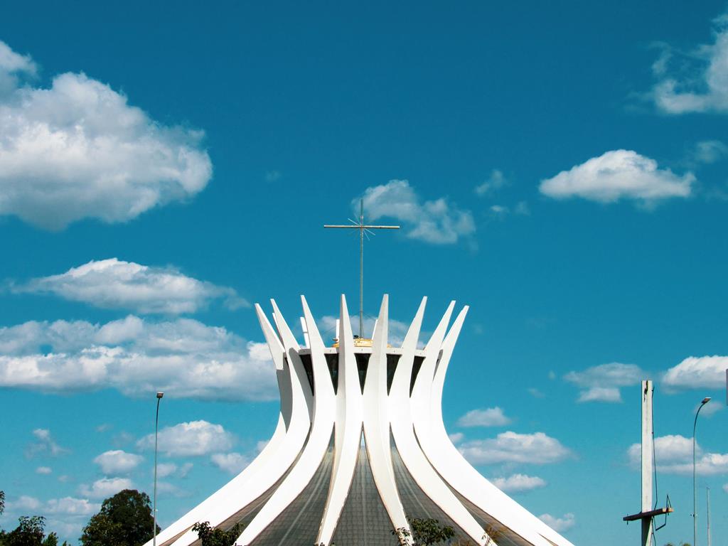 foto da catedral de Brasília vista do lado de fora