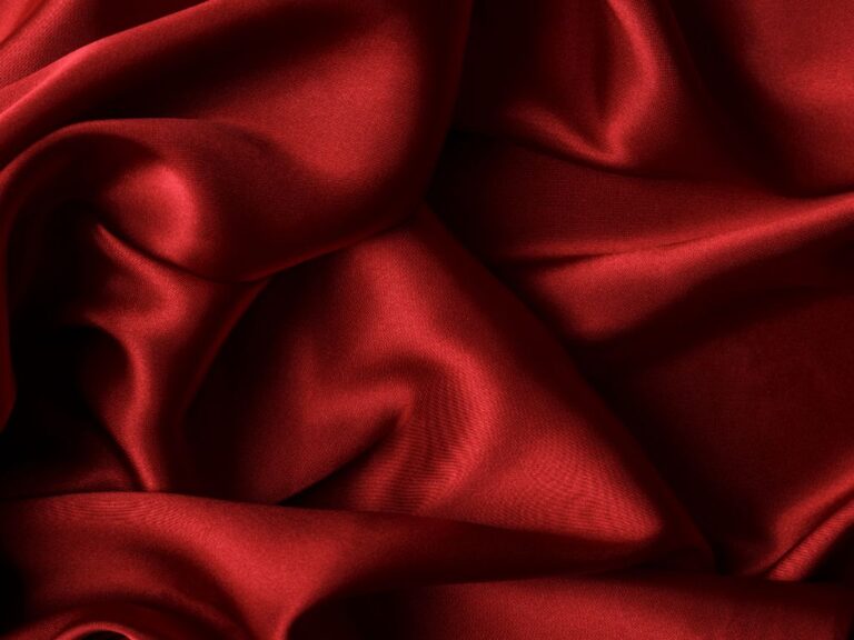 tecido vermelho