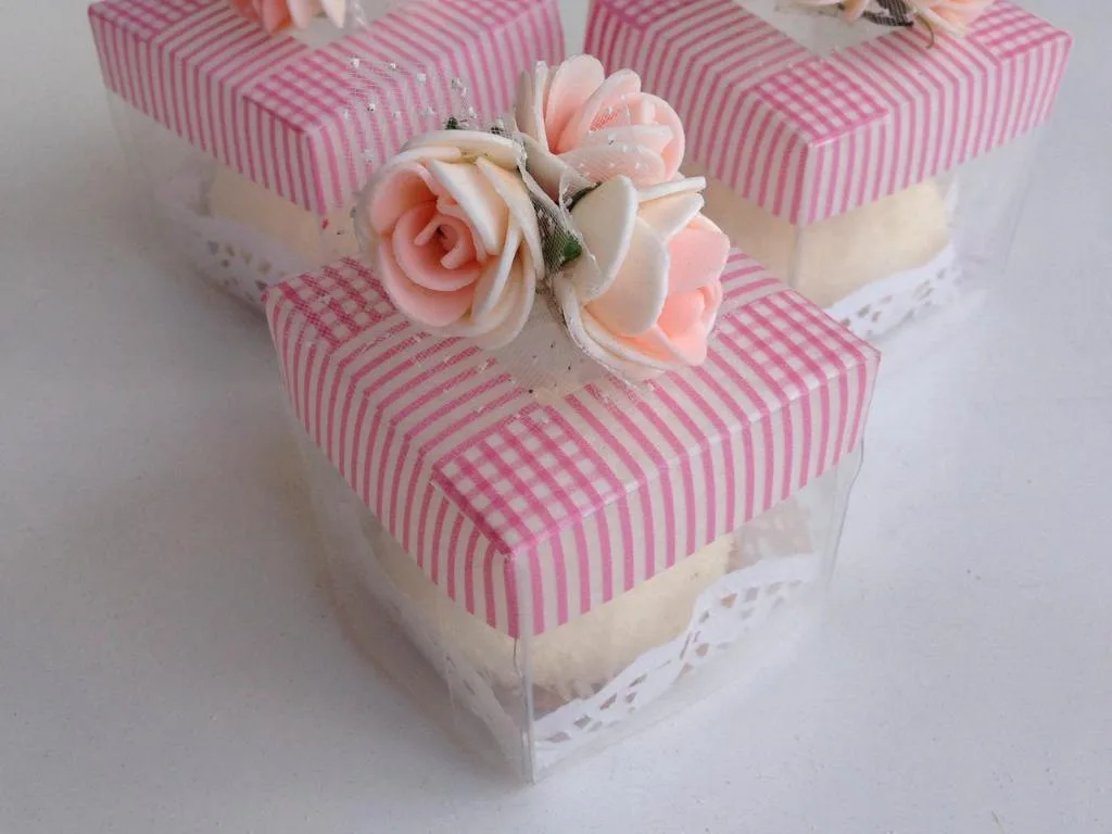 Lembrancinha de casamento em caixinha rosa