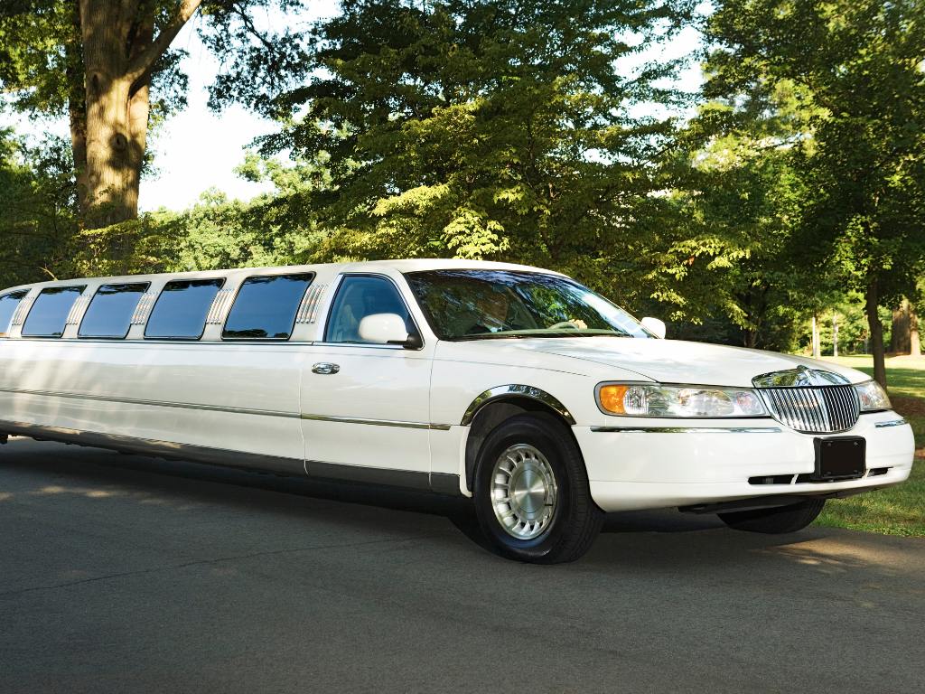 Limusine Hummer H2 branca