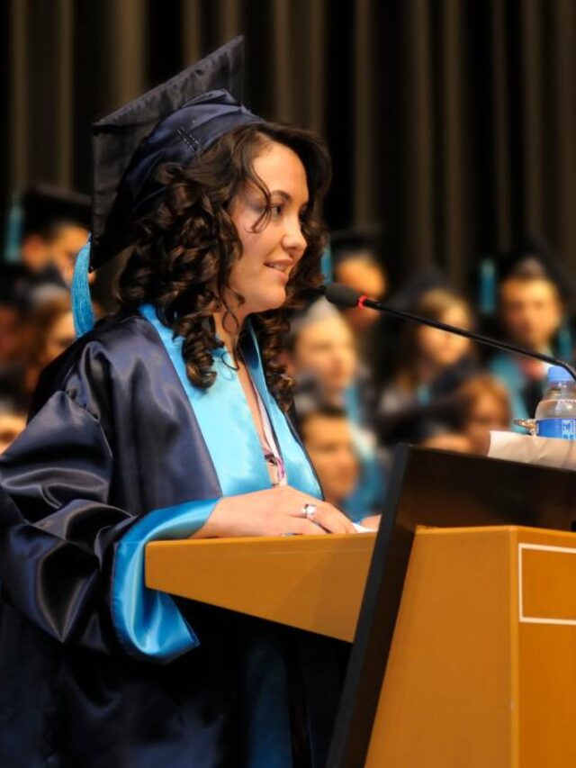 Passo a Passo para um Discurso de Formatura do Ensino Médio Memorável