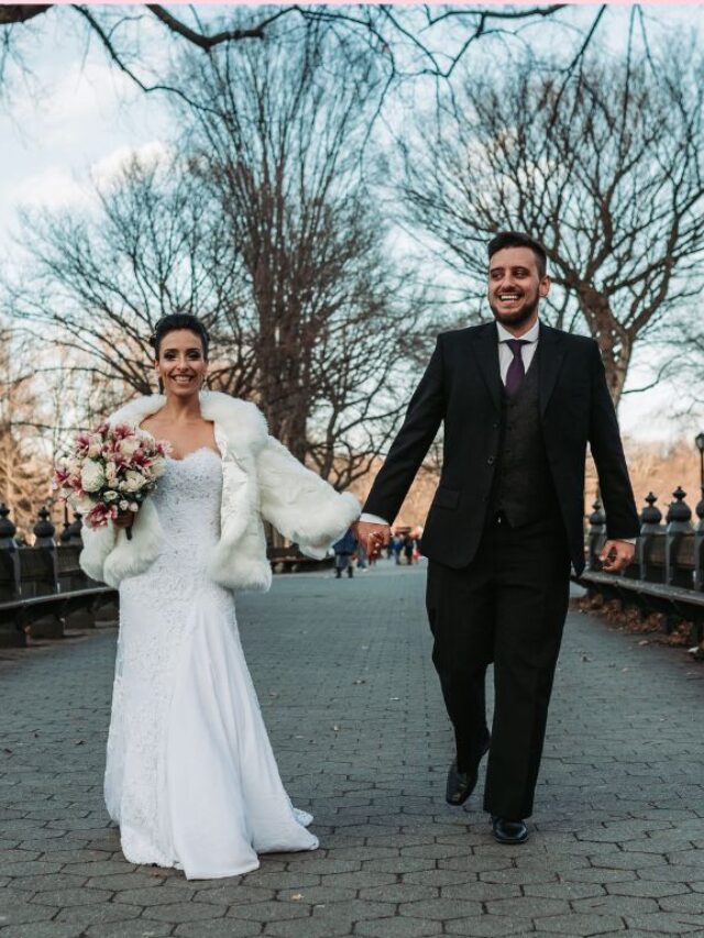 noivos realizando casamento em portugal