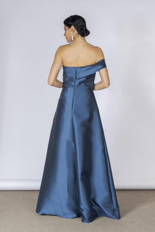 Costas do vestido de festa princess jay