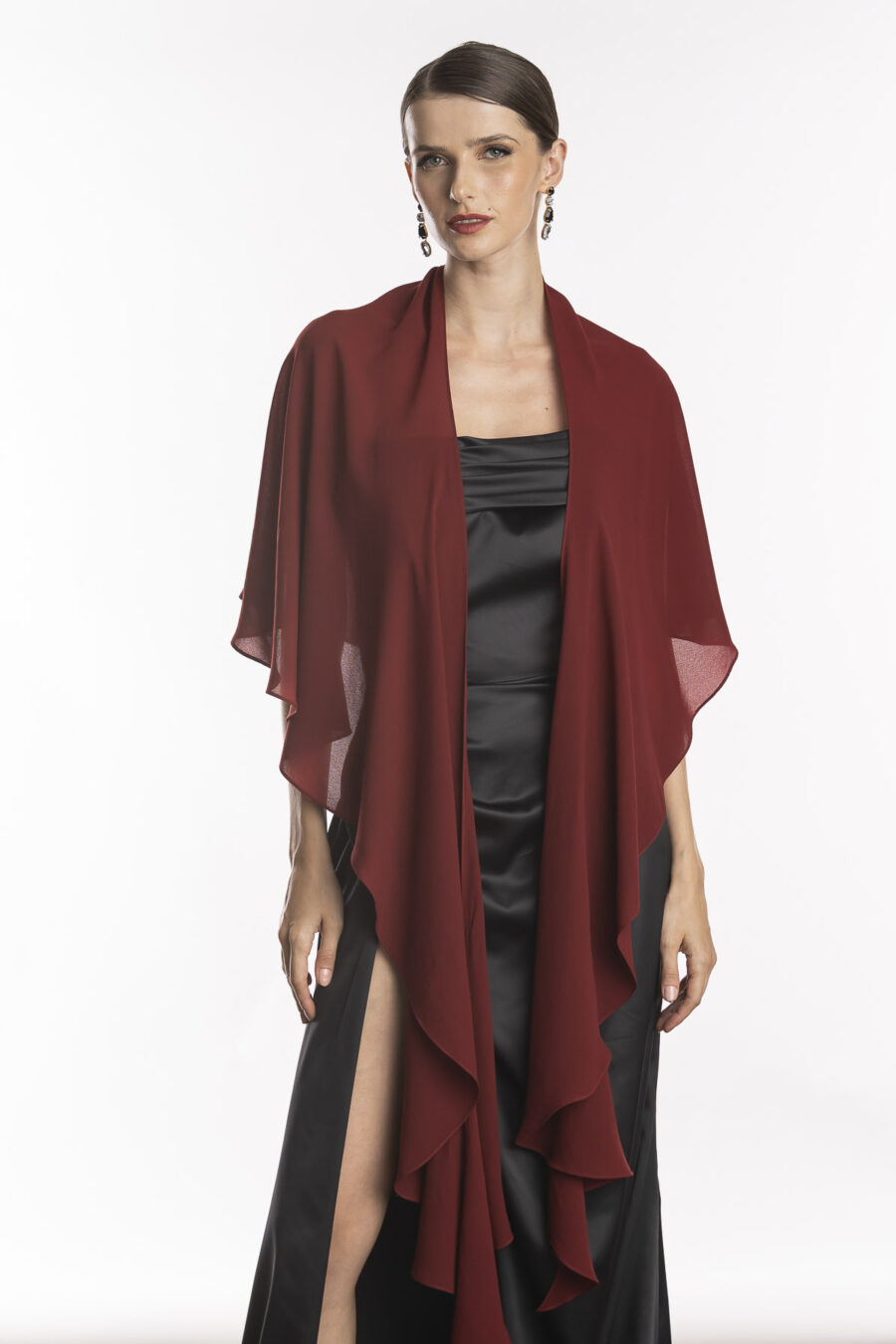 Echarpe para usar com vestido de festa na cor marsala modelo lilly, ideal para madrinhas e convidadas de casamento