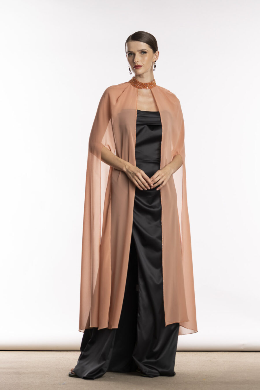 Sobrecapa echarpe Salmon longa bordada a mão juliet para usar com vestido de festa