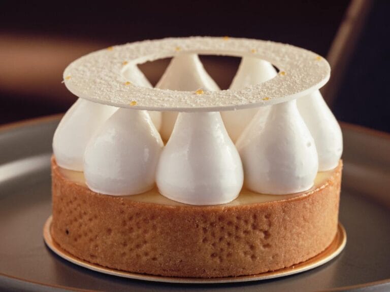 Sobremesa de casamento com merengue