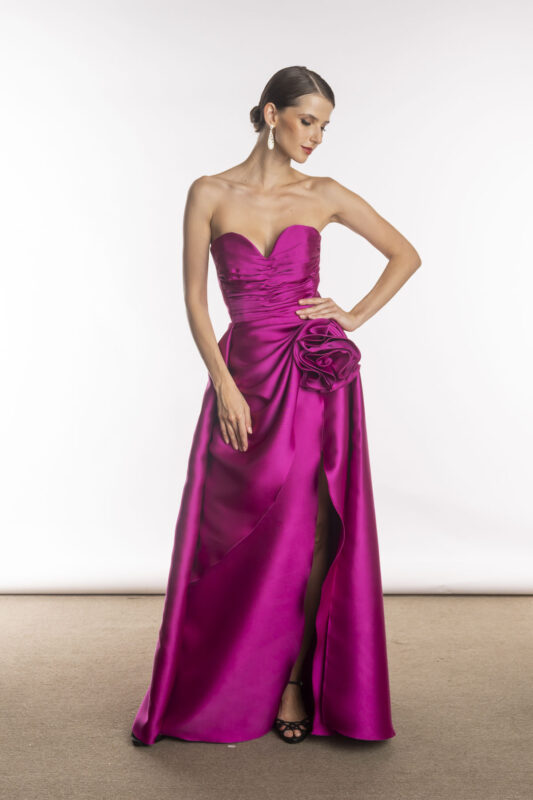 Vestido de festa longo na cor fúcsia, modelo gaby.