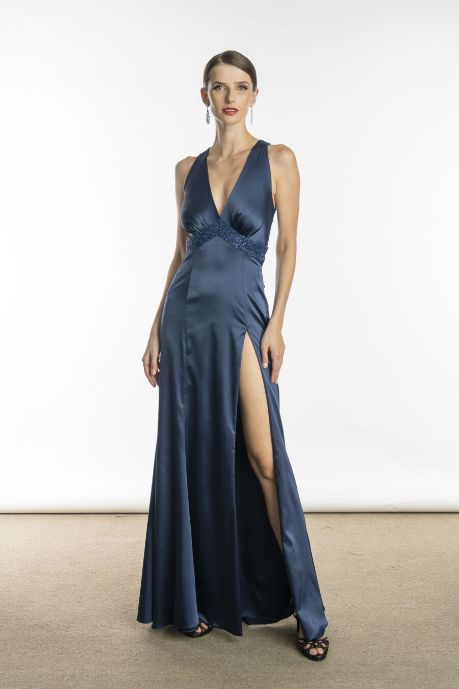 Vestido de gala em cetim para formandas, modelo lilly klark