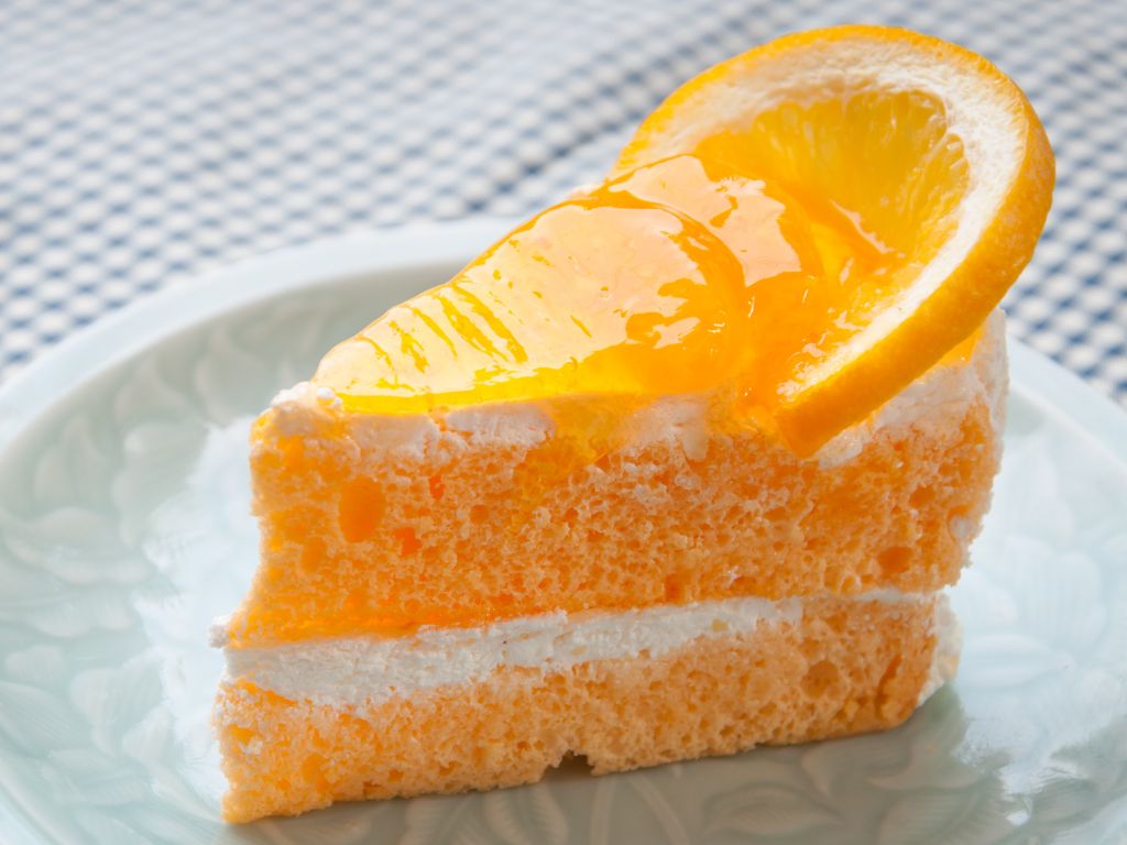 pedaço de bolo de laranja