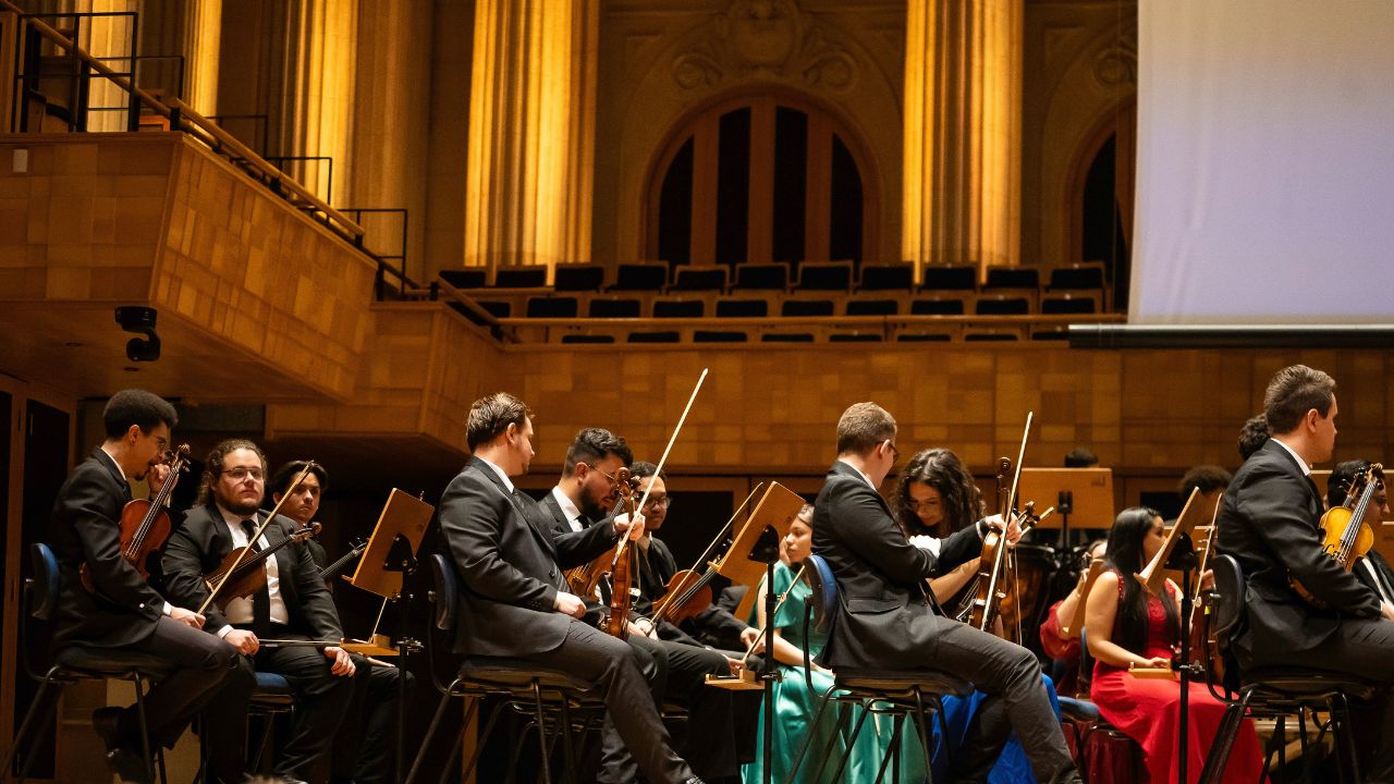Orquestra do Instituto Baccarelli gala graacc