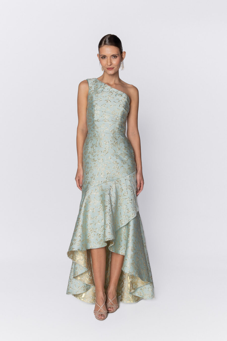 Vestido de festa Pini Jordan em jacquard com fios de lurex texturizados perfeito para você brilhar nas melhores ocasiões como madrinha, convidada de casamento ou bailes de formatura.