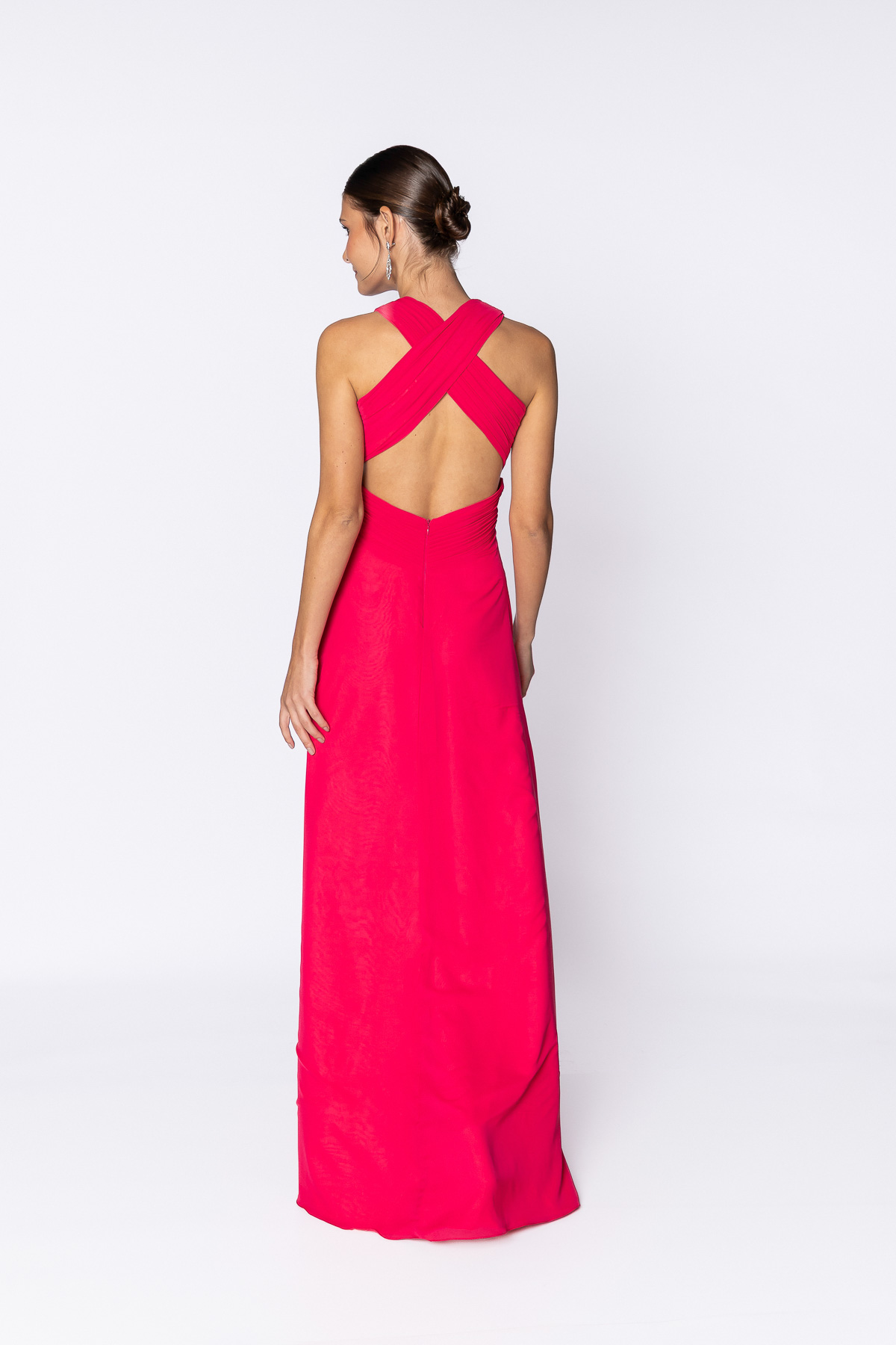 Costas do vestido de festa longo rosa