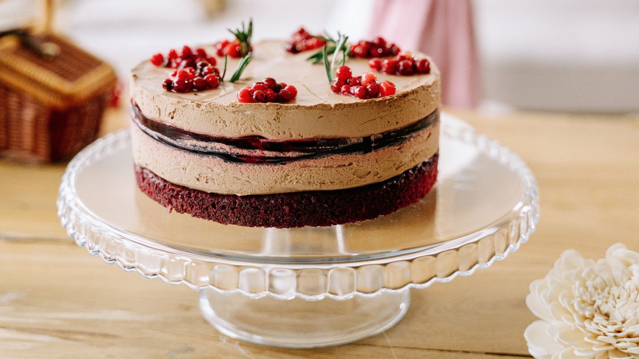 naked cake cm topo de groselha